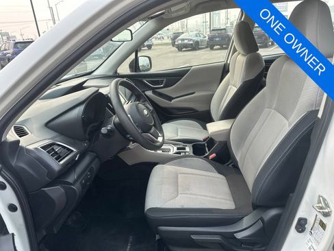 Used 2022 Subaru Forester AWD/4WD image 9