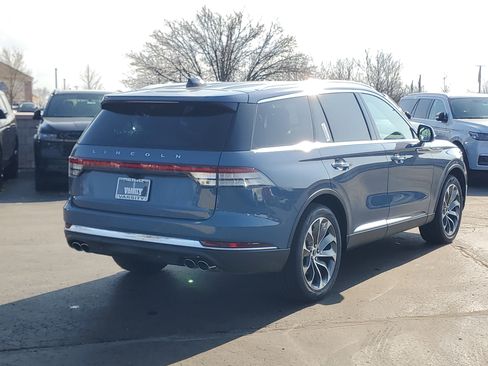 New 2026 Lincoln Aviator AWD image 4