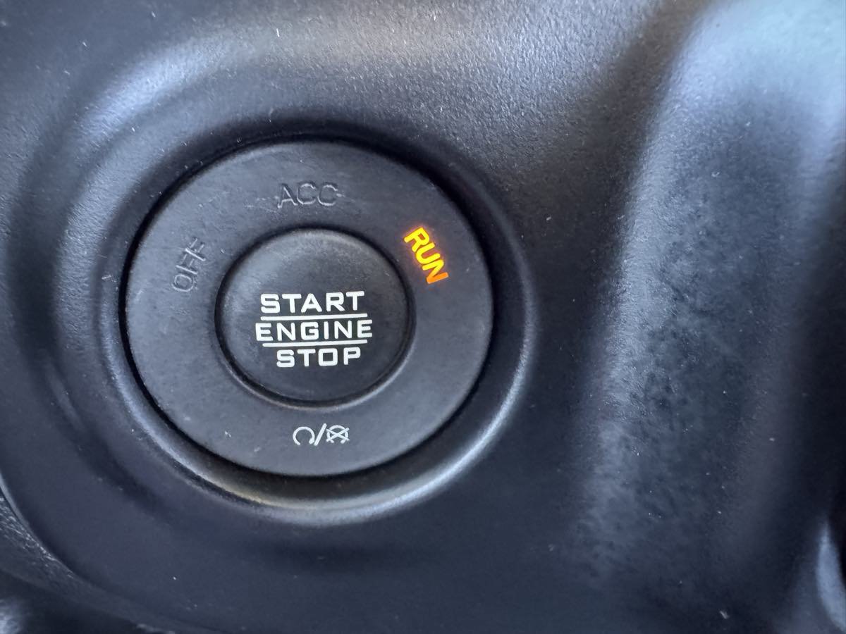 Used 2020 Jeep Gladiator Rubicon AWD/4WD image 34