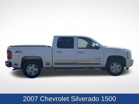 Used 2007 Chevrolet Silverado 1500 LTZ w/ Safety Package AWD/4WD image 2