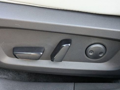 New 2025 Mitsubishi Outlander SE image 22