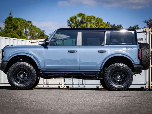 New 2025 Ford Bronco Badlands image 7