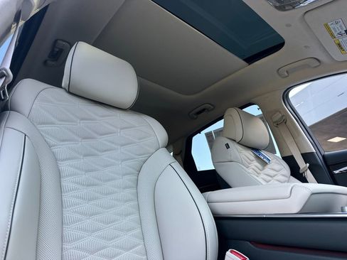 New 2026 Genesis GV80 3.5T e-SC image 17