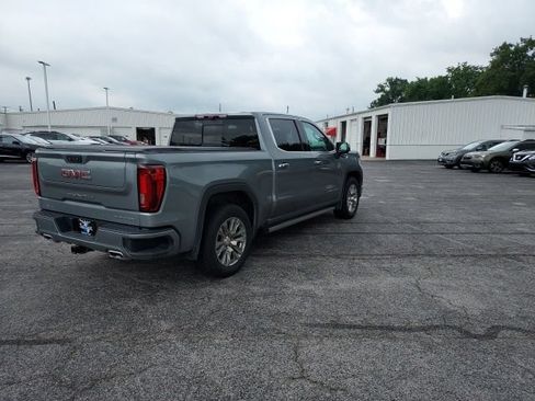 Used 2023 GMC Sierra 1500 Denali w/ Technology Package AWD/4WD image 3