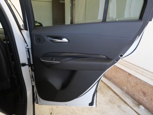 Used 2024 Cadillac XT4 Sport w/ Technology Package image 11