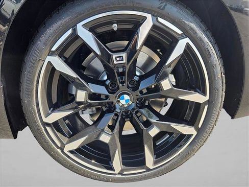 New 2026 BMW 330i Sedan w/ M Sport Package RWD image 9