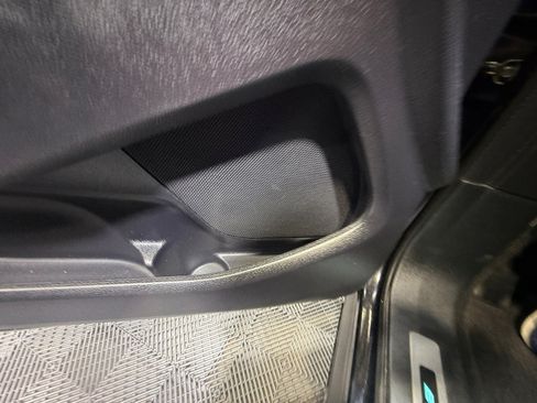 Used 2018 Ford Explorer Platinum AWD/4WD image 27