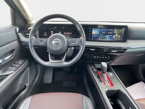 Used 2025 Nissan Kicks SR AWD/4WD image 12