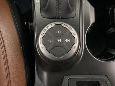 Used 2024 Ford Bronco Outer Banks AWD/4WD image 20