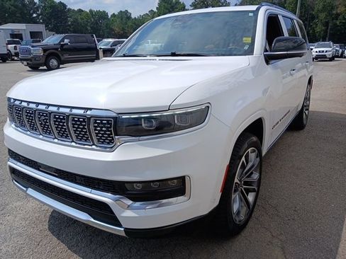 Used 2024 Jeep Grand Wagoneer Series III w/ Rear Seat Video Group 1 AWD/4WD image 7