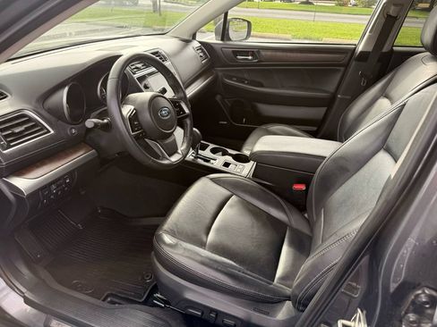 Used 2019 Subaru Outback 2.5i Limited w/ Protection Package #1 AWD/4WD image 9