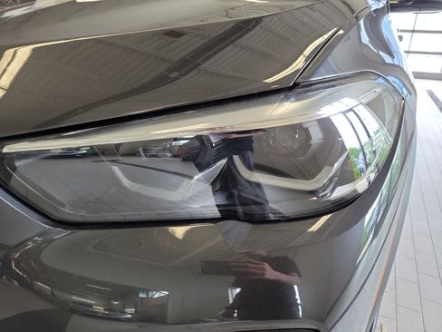 Used 2023 BMW X5 xDrive40i AWD/4WD image 9