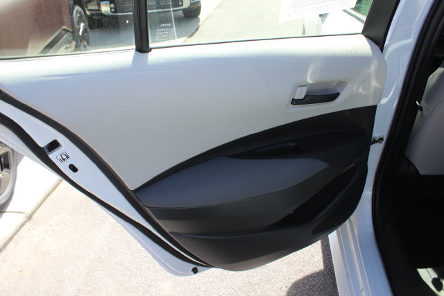 Used 2022 Toyota Corolla LE FWD image 22