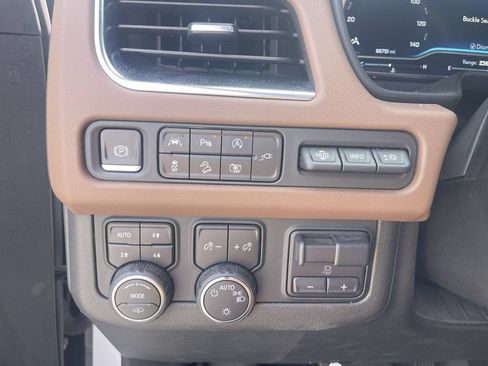 Used 2022 Chevrolet Tahoe High Country AWD/4WD image 42