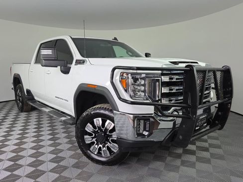 Used 2022 GMC Sierra 2500 SLE w/ SLE Value Package; AWD/4WD image 1
