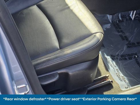 Used 2017 Chevrolet Cruze Premier FWD image 10