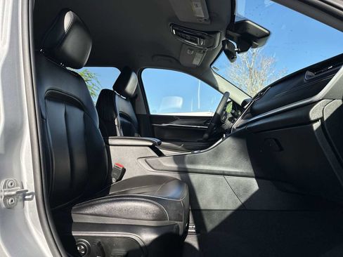 Used 2023 Jeep Grand Cherokee Limited image 19