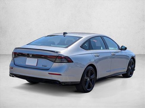 Used 2023 Honda Accord Sport image 5