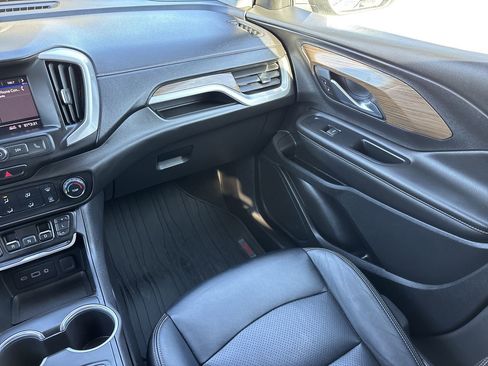 Used 2021 GMC Terrain SLE image 15