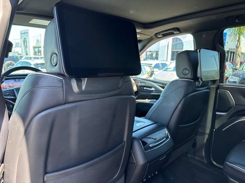 Used 2021 Cadillac Escalade Premium Luxury w/ Performance Package RWD image 25