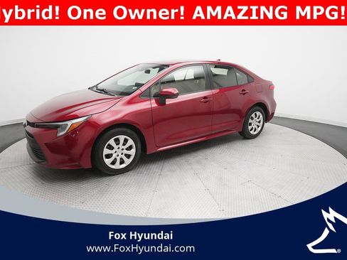 Used 2023 Toyota Corolla LE image 1