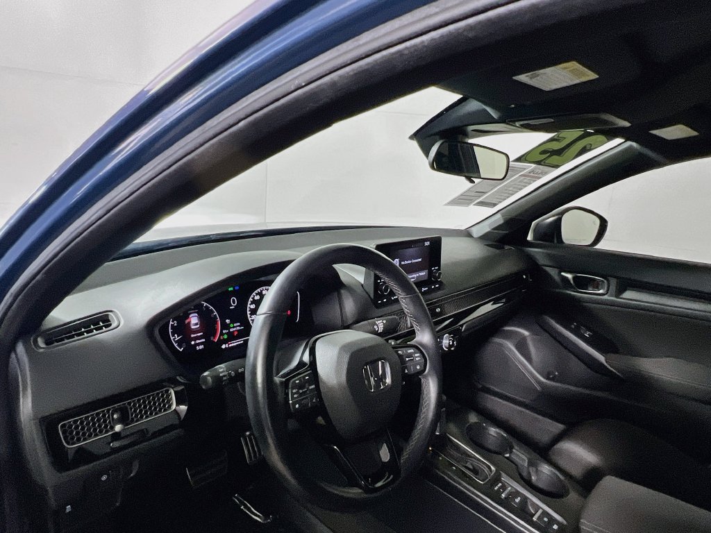 Used 2025 Honda Civic Sport image 27