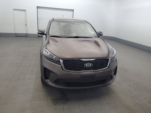 Used 2019 Kia Sorento FWD image 13