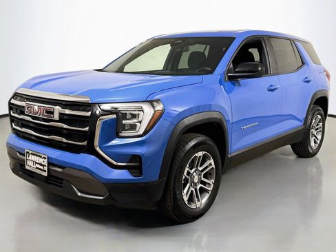 Used 2026 GMC Terrain Elevation FWD image 1