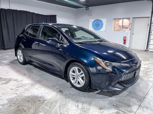 Used 2021 Toyota Corolla SE image 2