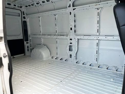 Used 2023 RAM ProMaster 2500 FWD image 23