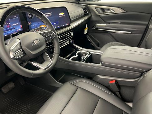 New 2026 Chevrolet Traverse LT w/ Enhanced Driving Package AWD/4WD image 17