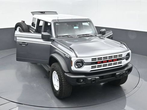 Certified 2025 Ford Bronco Heritage Edition AWD/4WD image 54
