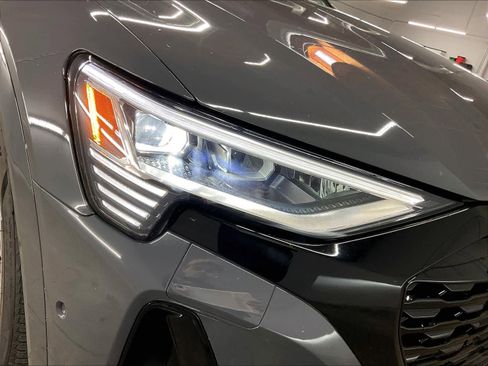 Certified 2024 Audi Q8 e-tron Premium Plus w/ Premium Plus Package image 28