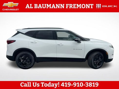 Used 2024 Chevrolet Blazer LT w/ Midnight/Sport Edition FWD image 4