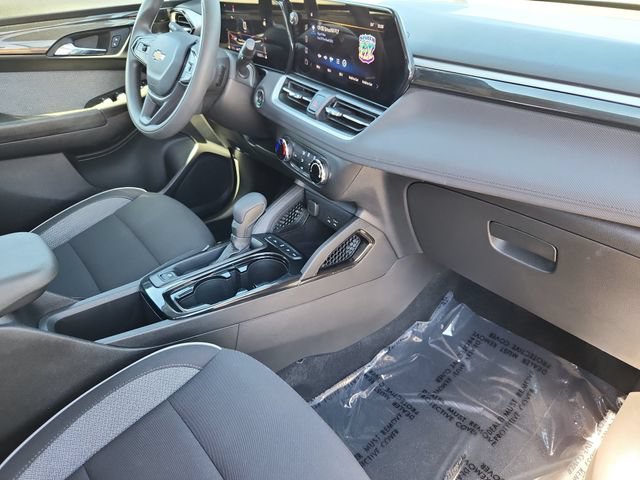 Used 2026 Chevrolet TrailBlazer LS AWD/4WD image 21
