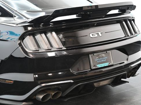 Used 2020 Ford Mustang GT Premium w/ GT Performance Package RWD image 12