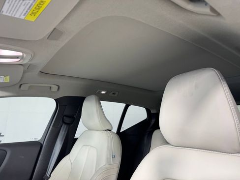 Used 2023 Volvo XC40 B5 Plus w/ Protection Package Premier image 4