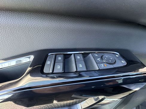 New 2026 Nissan Pathfinder Platinum image 13