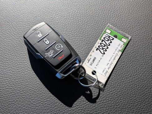 New 2026 RAM 1500 4x4 Crew Cab image 19