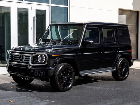 Used 2025 Mercedes-Benz G 550 image 3