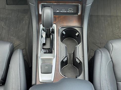 Used 2023 Subaru Ascent Touring AWD/4WD image 19