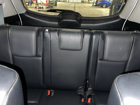 Used 2015 Toyota Highlander XLE image 16