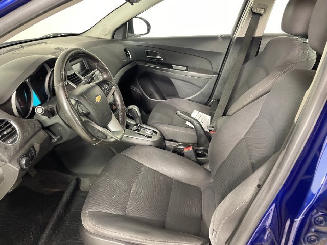 Used 2012 Chevrolet Cruze LT FWD image 2