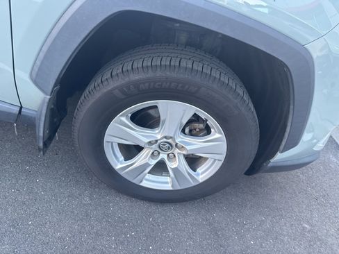 Used 2021 Toyota RAV4 XLE image 13