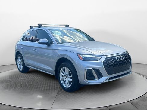Used 2023 Audi Q5 2.0T Premium w/ Convenience Package AWD/4WD image 1