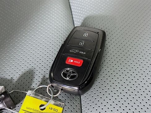 Used 2025 Toyota 4Runner Trailhunter AWD/4WD image 45