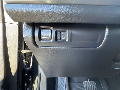 Used 2024 Cadillac XT4 Luxury image 19