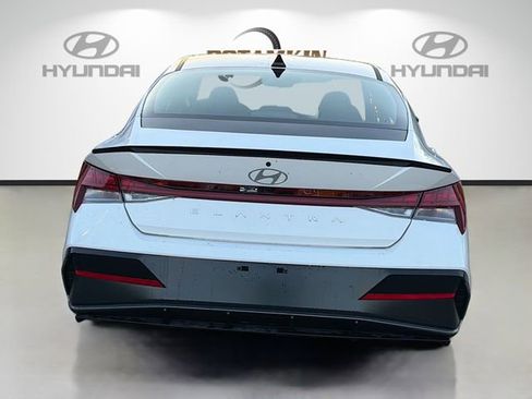 New 2026 Hyundai Elantra SEL Sport image 6