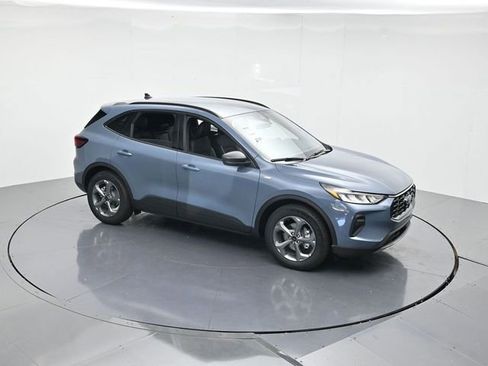 New 2026 Ford Escape ST-Line w/ Cold Weather Package image 39