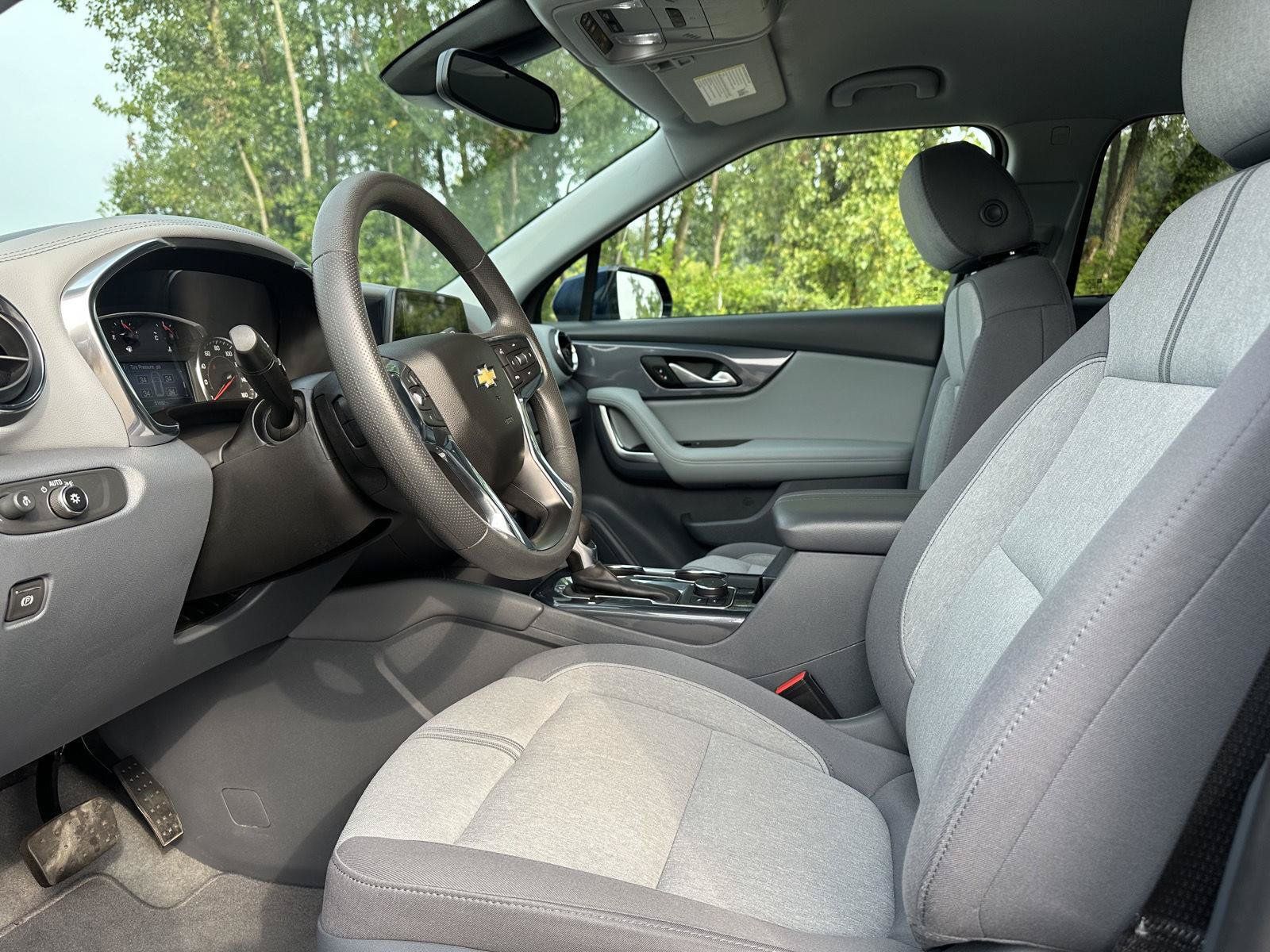 Used 2022 Chevrolet Blazer LT FWD image 14